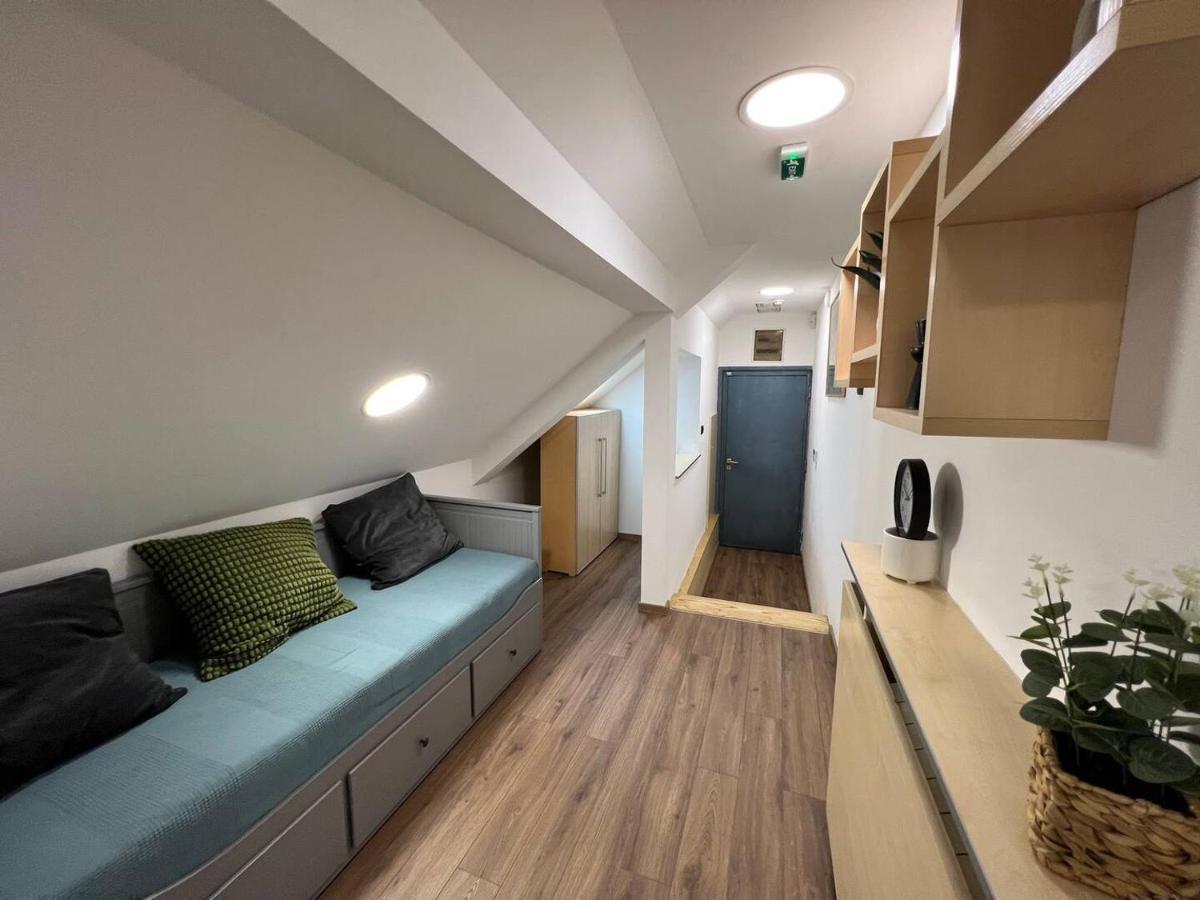 Main Square Apartment Belgrado Esterno foto